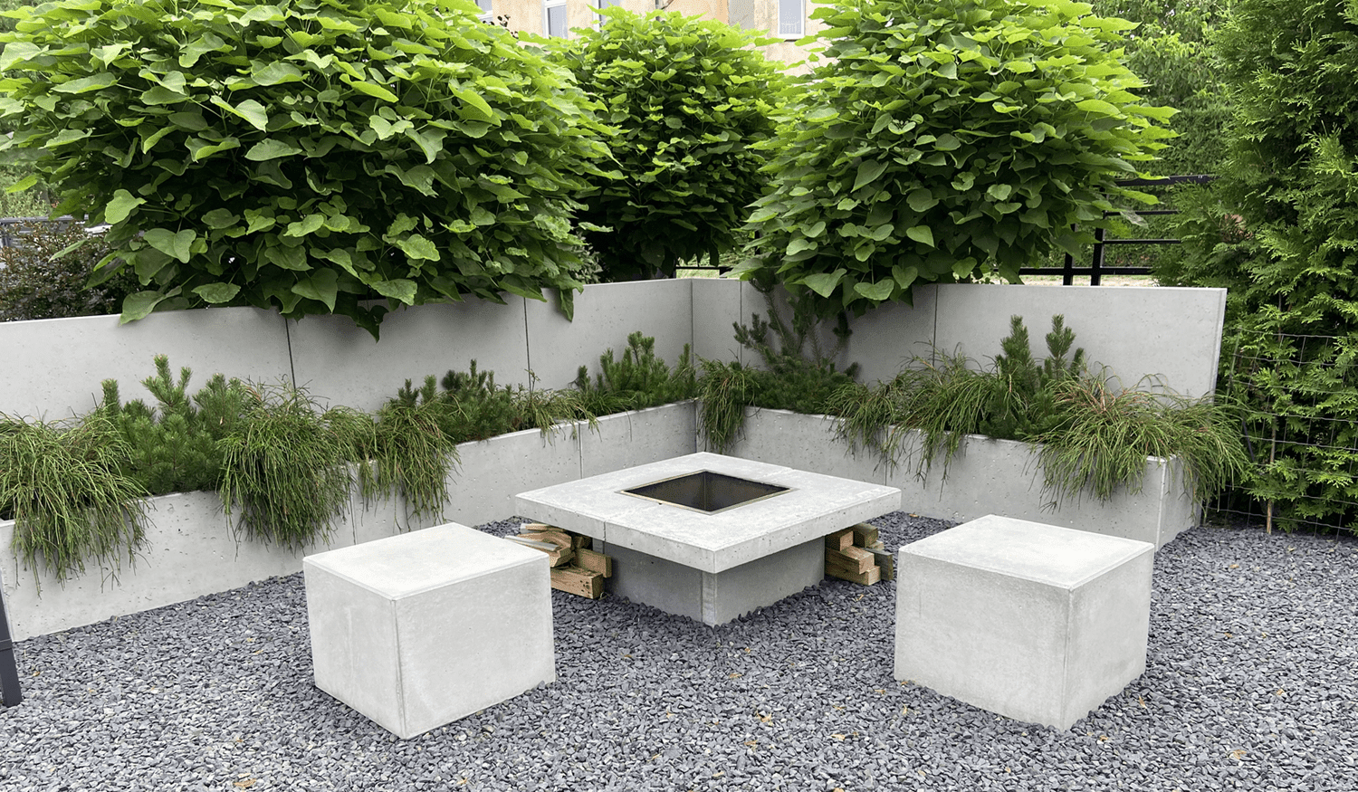 Nowoczesny ogród z płyt